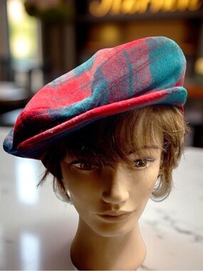 Vintage Pendleton Tartan Newsboy Cap in Plaid Size 7